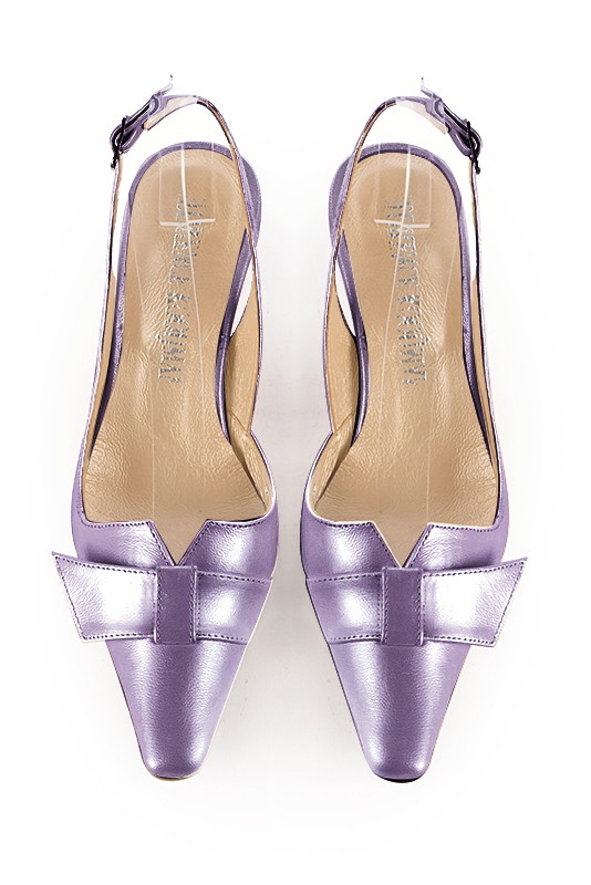 Lilac purple women's slingback shoes. Tapered toe. Medium spool heels. Top view - Florence KOOIJMAN